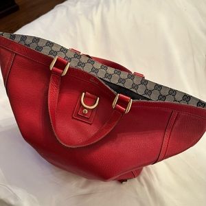 Gucci Abbey handbag.
